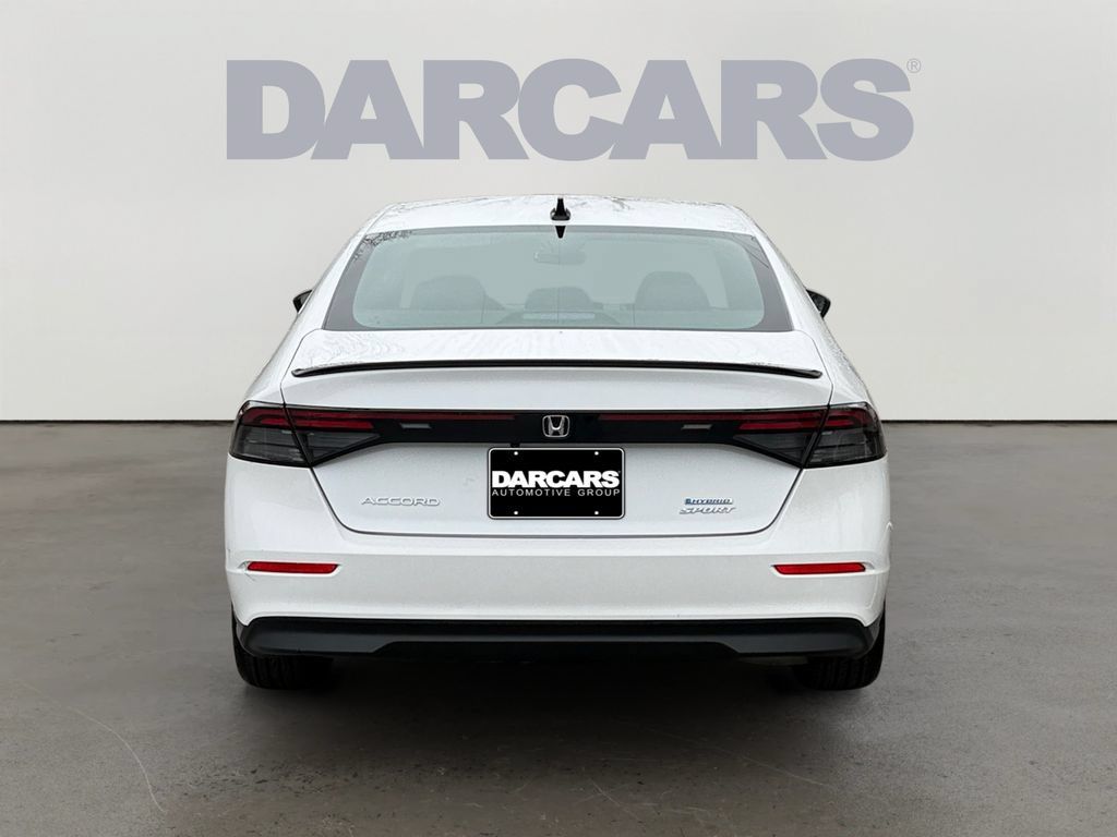 Used 2025 Honda Accord Sport image 6