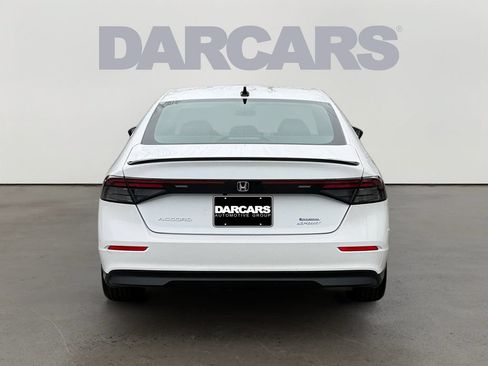 Used 2025 Honda Accord Sport image 6