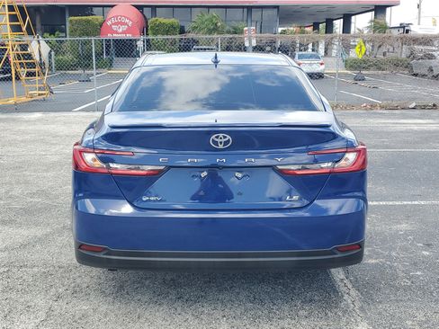 Used 2025 Toyota Camry LE FWD image 5