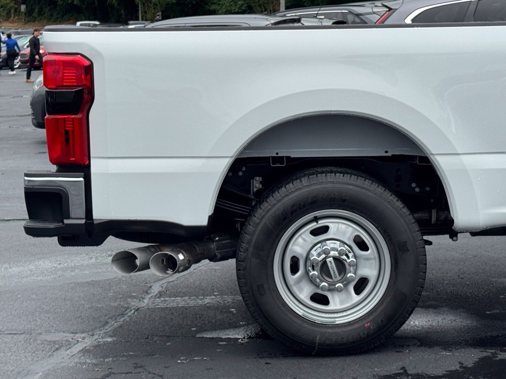Used 2025 Ford F350 XL w/ 360-Degree Camera Package RWD image 38