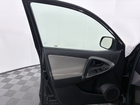 Used 2011 Toyota RAV4 Base image 14