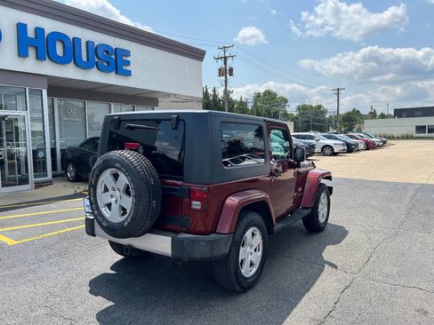 Used 2008 Jeep Wrangler Sahara w/ Dual Top Group AWD/4WD image 10