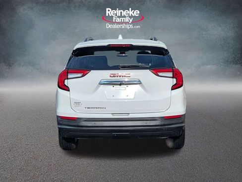 Used 2023 GMC Terrain SLE w/ Driver Convenience Package image 6