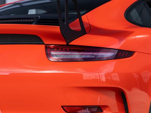 Certified 2016 Porsche 911 GT3 RS image 18