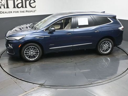 Used 2023 Buick Enclave Avenir w/ Avenir Technology Package FWD image 61