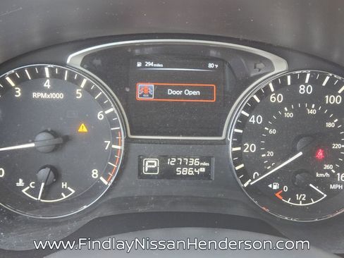 Used 2014 Nissan Pathfinder Platinum w/ Platinum Premium Package FWD image 31