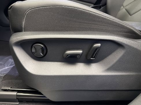 New 2026 Volkswagen Atlas SE image 12