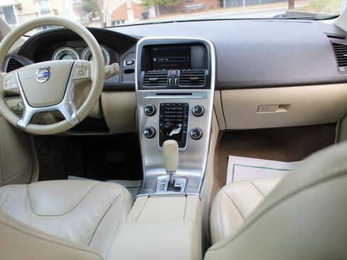 Used 2012 Volvo XC60 3.2 image 11