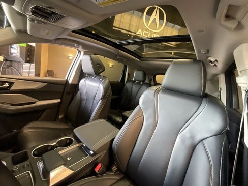 Certified 2023 Acura MDX SH-AWD w/ Technology Package image 11