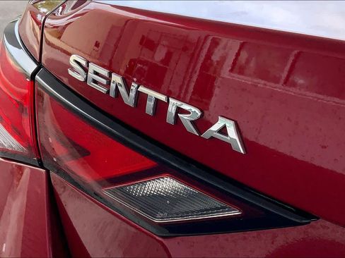Used 2024 Nissan Sentra SV FWD image 31