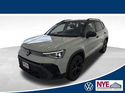 New 2025 Volkswagen Taos SE