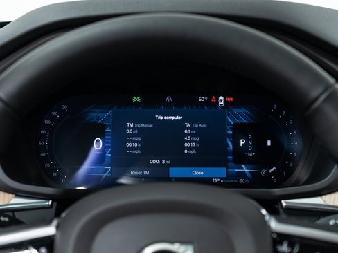 New 2026 Volvo XC60 B5 Plus w/ Climate Package AWD/4WD image 18