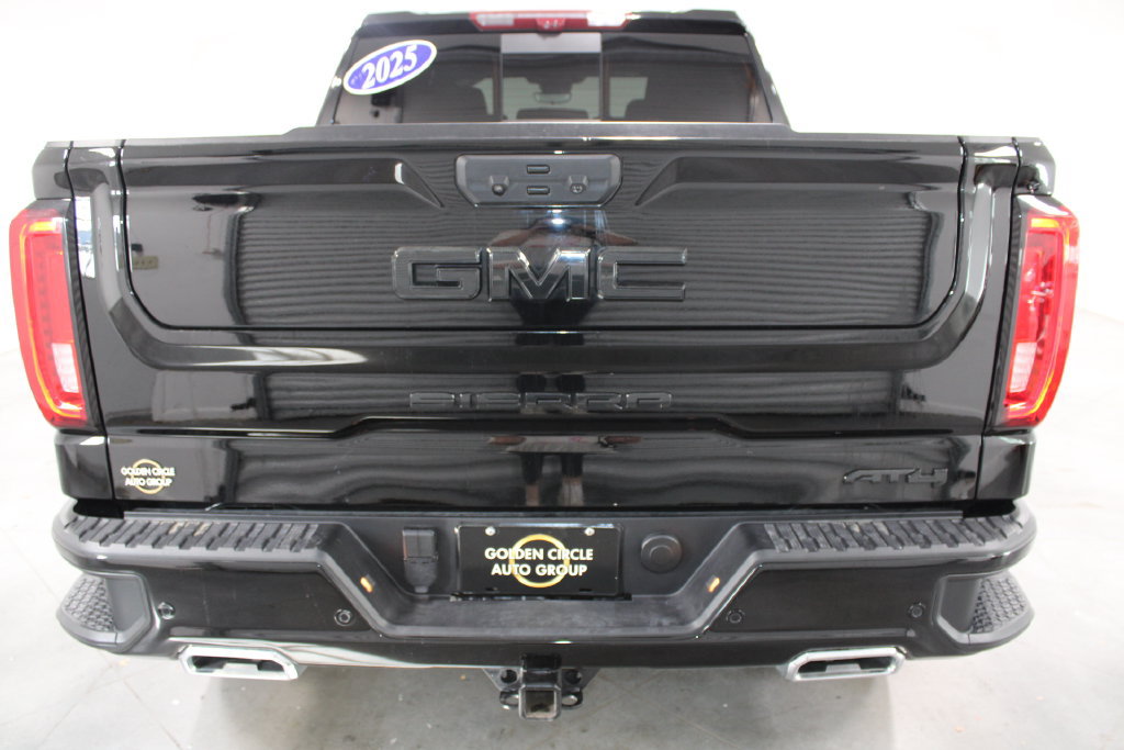 Used 2025 GMC Sierra 1500 AT4 w/ AT4 Premium Package AWD/4WD image 8