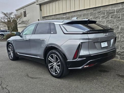 Certified 2024 Cadillac Lyriq Luxury image 4