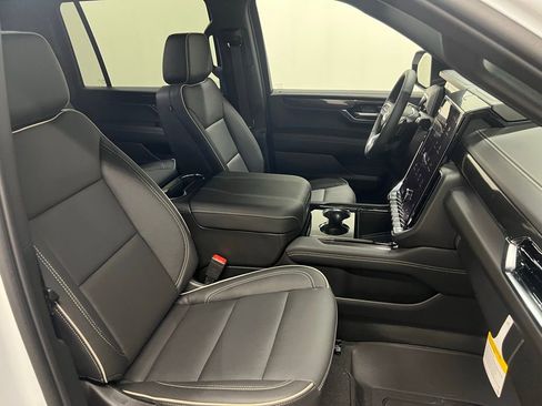 New 2026 GMC Yukon XL Elevation w/ LPO, Floor Liner Package image 36