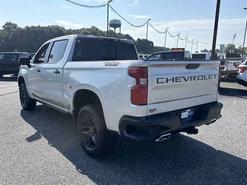 Used 2022 Chevrolet Silverado 1500 LT Trail Boss w/ LT Trail Boss Premium Package AWD/4WD image 5