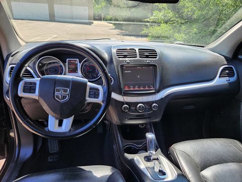 Used 2018 Dodge Journey GT FWD image 4