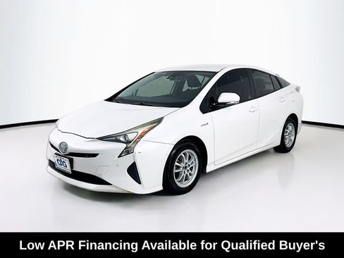 Used 2017 Toyota Prius Two w/ Prius Two Safety Plus Package FWD image 3