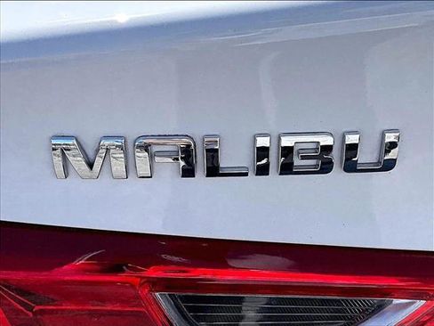 Used 2024 Chevrolet Malibu LS image 29