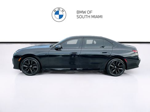 Certified 2024 BMW 740i RWD image 4