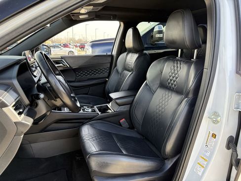 Used 2024 Mitsubishi Outlander SEL image 26