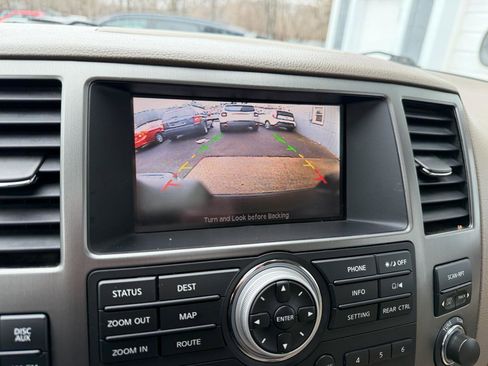 Used 2012 Nissan Armada Platinum image 21