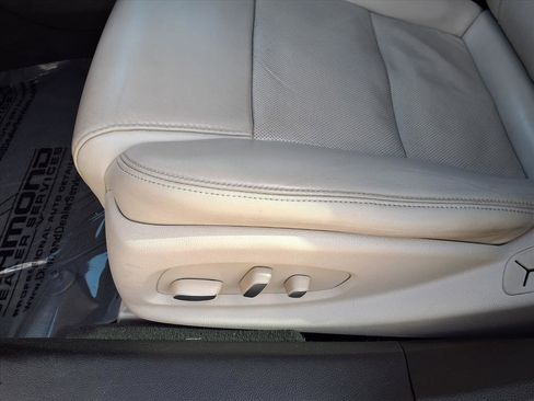 Used 2019 Cadillac XTS Luxury image 21