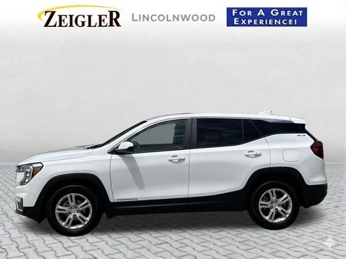 Used 2023 GMC Terrain SLE FWD image 3