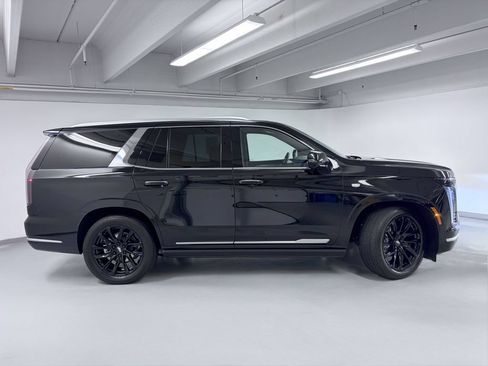 Used 2025 Cadillac Escalade Premium Luxury w/ Touring Package AWD/4WD image 6