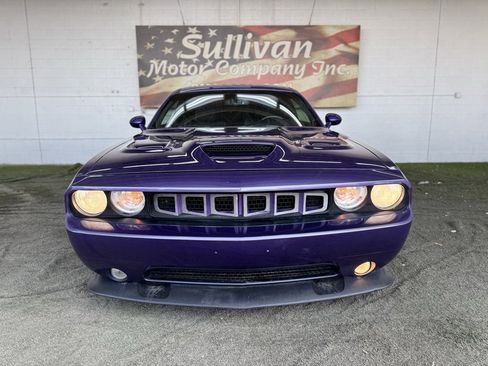 Used 2013 Dodge Challenger SRT8 Core image 8