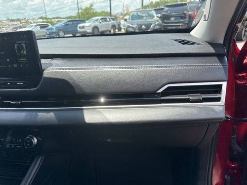 Used 2025 Mitsubishi Outlander SE AWD/4WD image 18
