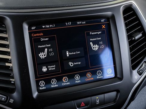 Used 2022 Jeep Cherokee Latitude Lux image 39