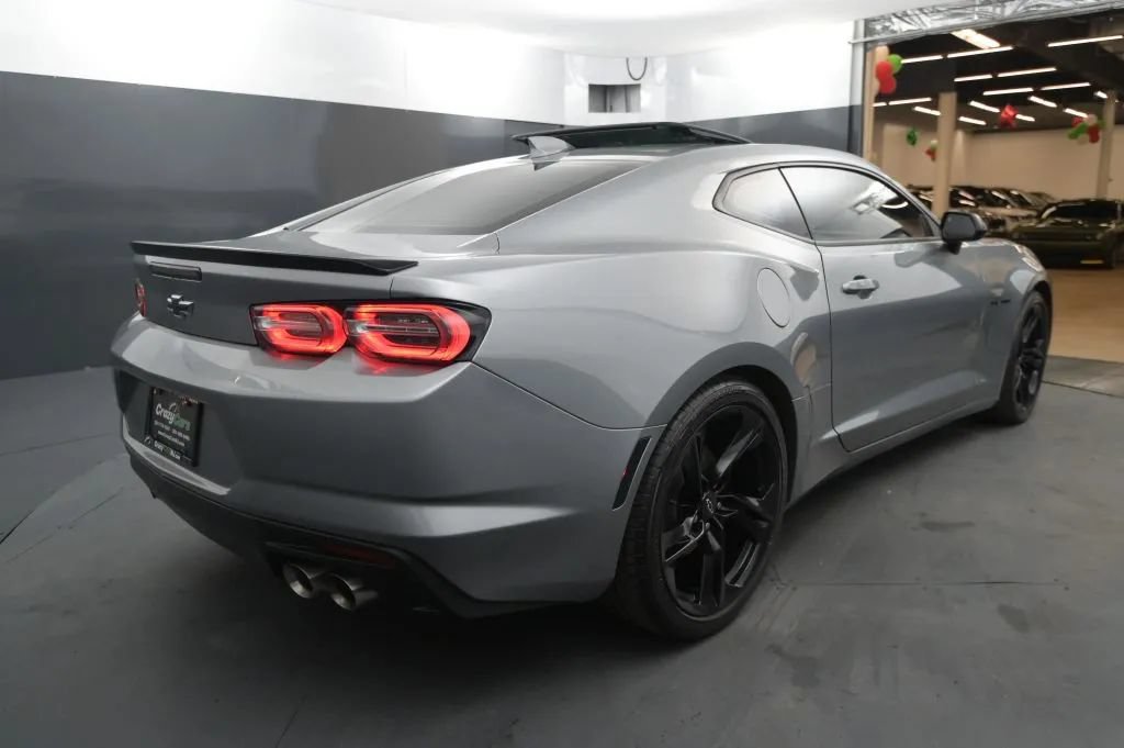 Used 2024 Chevrolet Camaro LT w/ RS Package RWD image 5