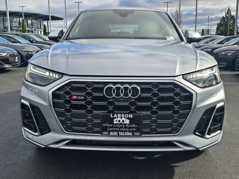 Used 2023 Audi SQ5 Prestige w/ Prestige Package image 9