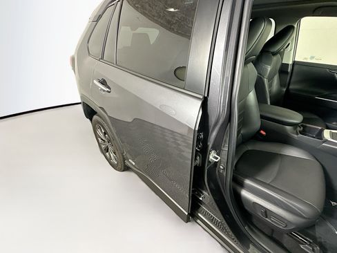 Used 2025 Toyota RAV4 Limited w/ Advanced Technology Package AWD/4WD image 28