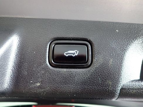 Used 2021 Hyundai Palisade Limited FWD image 18