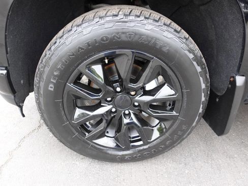 Used 2021 Chevrolet Silverado 1500 Custom w/ Safety Confidence Package AWD/4WD image 50
