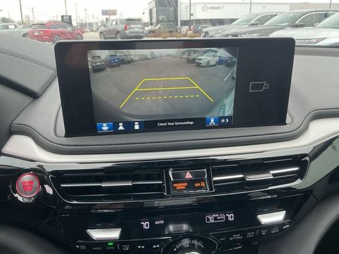New 2026 Acura MDX SH-AWD image 17