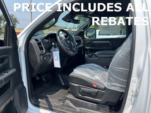 New 2025 RAM 3500 Tradesman image 8