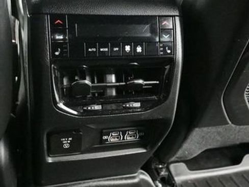 Used 2023 Jeep Grand Cherokee Summit AWD/4WD image 16