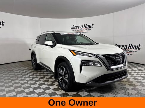 Used 2023 Nissan Rogue SL w/ SL Premium Package FWD image 4