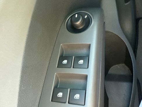 Used 2015 Chevrolet Sonic LT FWD image 20