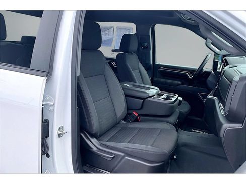 Used 2025 Chevrolet Silverado 2500 LT AWD/4WD image 30