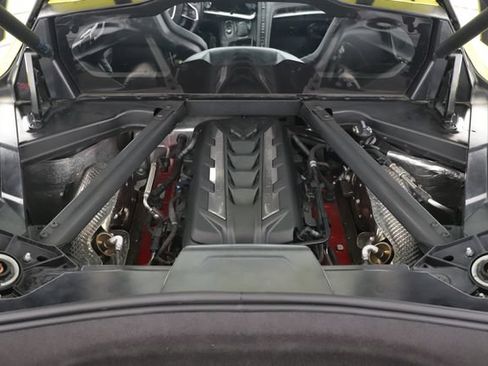 Used 2021 Chevrolet Corvette Stingray Coupe w/ 1LT RWD image 26