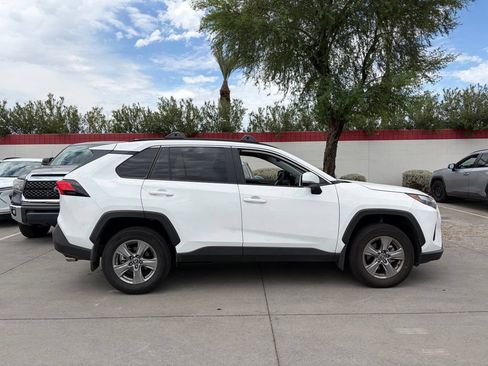 Used 2025 Toyota RAV4 XLE w/ Convenience Package FWD image 3