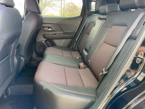 Used 2025 Nissan Kicks SR image 11