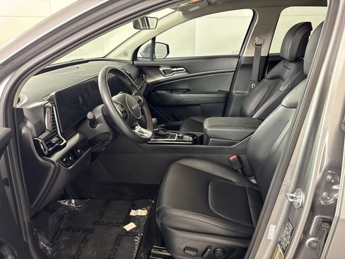 Used 2024 Kia Sportage EX FWD image 24