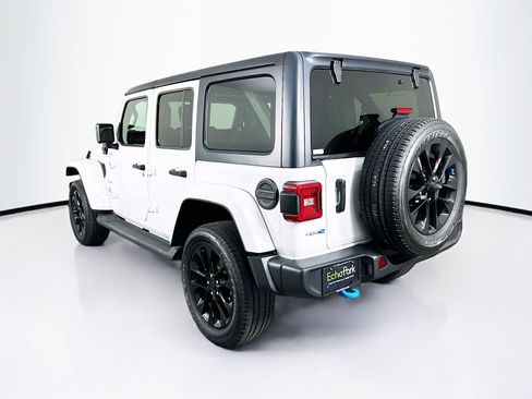 Used 2023 Jeep Wrangler Unlimited Sahara w/ Cold Weather Group AWD/4WD image 5