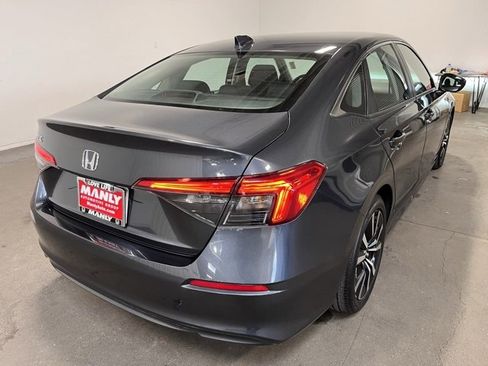 Used 2023 Honda Civic EX image 3