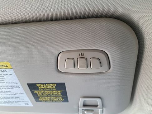 Used 2020 Ford Escape Titanium w/ Titanium Premium Package 2.0 image 21